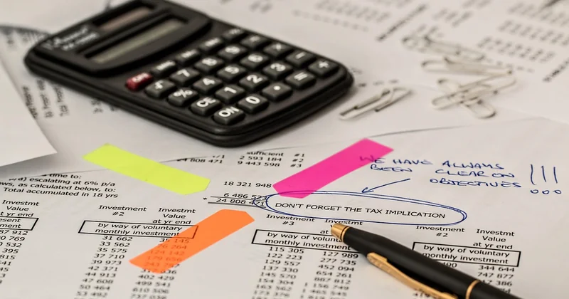 Ce que la fiscalité fait à votre calcul (et que les simulateurs oublient)